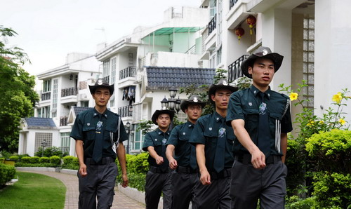 {小區保安服務(wù) width=